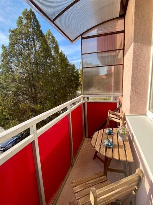 Apartman Kristina Sturovo Exterior foto